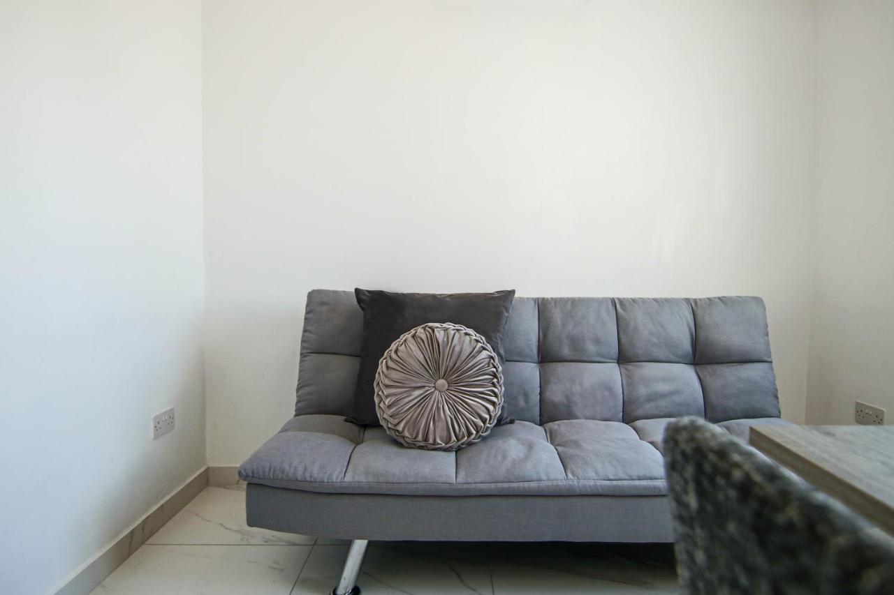 Appartement Phaedrus Living: Seaside Luxury Flat Lighthouse 66 à Paphos Extérieur photo